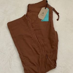 Prana, Size 4, Rustic Brown Color